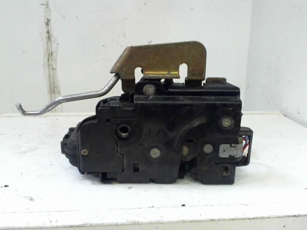 Serrure avant droit AUDI A6 2 AVANT PHASE 1 BREAK Diesel - 1