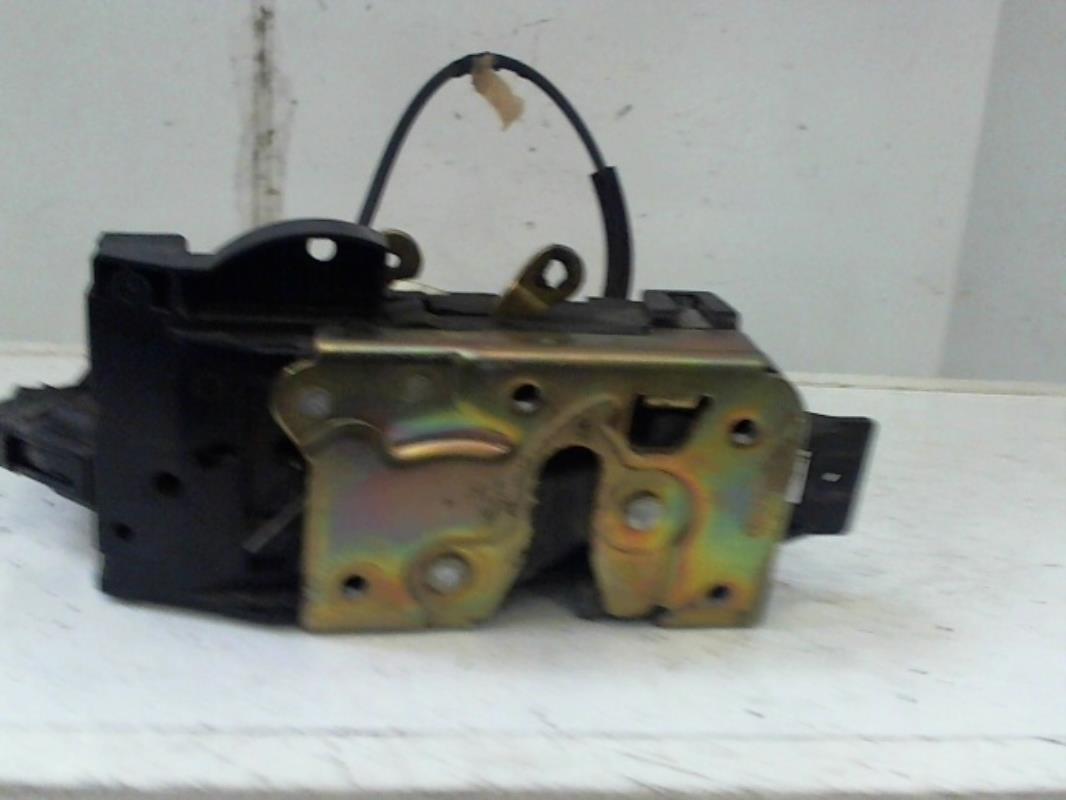 Serrure avant gauche FORD FOCUS 1 Diesel - 1