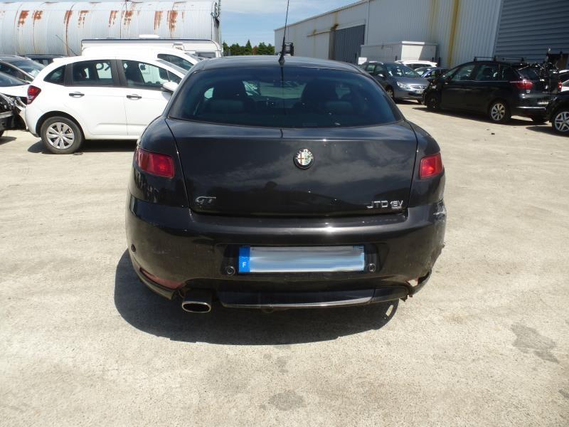 Image Feu arriere principal droit (feux) - ALFA ROMEO GT