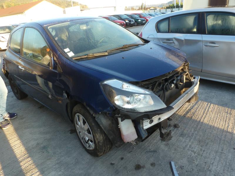 Levier de vitesses RENAULT CLIO 3 PHASE 1 Essence - 1