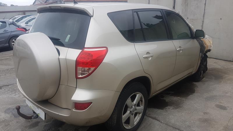 Image Feu arriere principal droit (feux) - TOYOTA RAV4 3