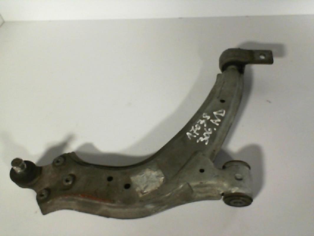 Fusee avant droit PEUGEOT 306 BREAK Essence - 1