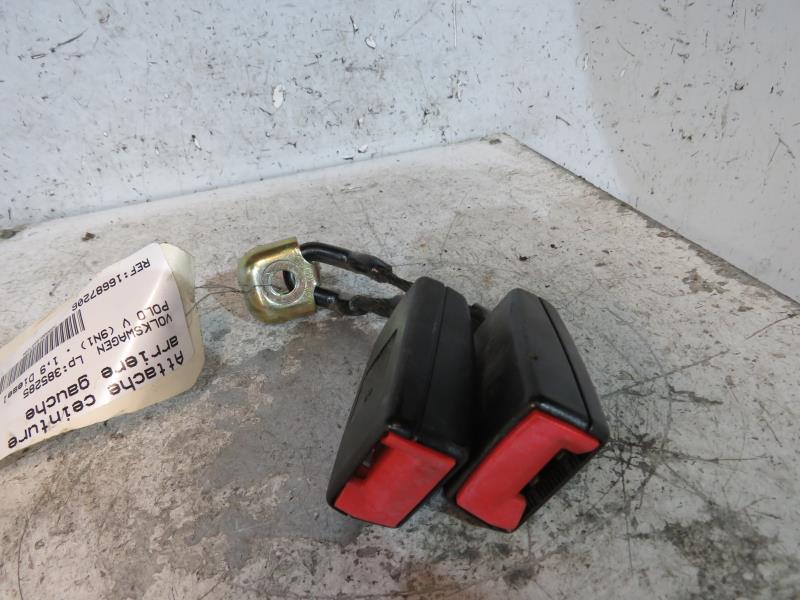 Aggancio cintura sicurezza posteriore sinistro VOLKSWAGEN POLO 4 PHASE 1 Diésel - 1