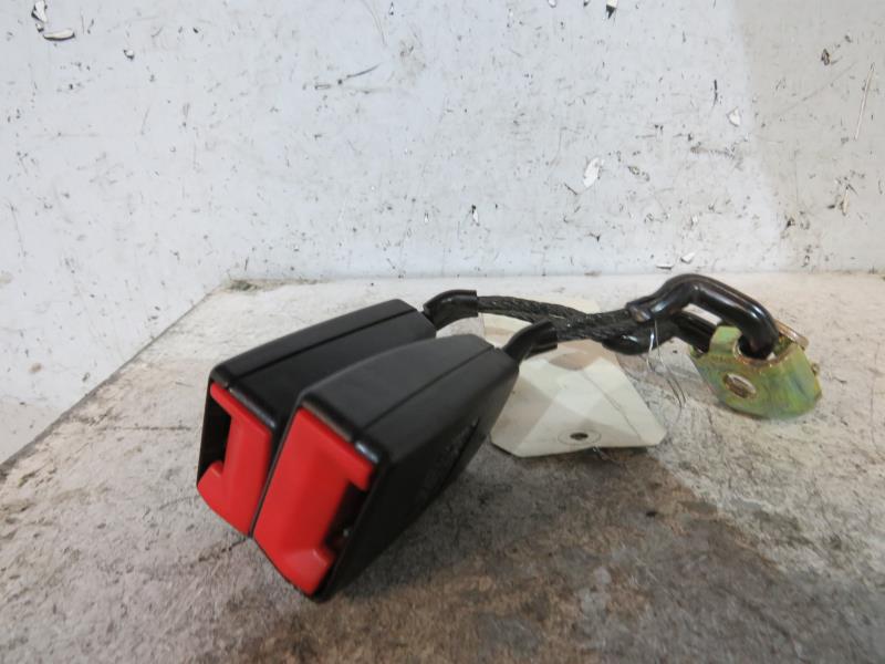 Aggancio cintura sicurezza posteriore sinistro VOLKSWAGEN POLO 4 PHASE 1 Gasolina - 1