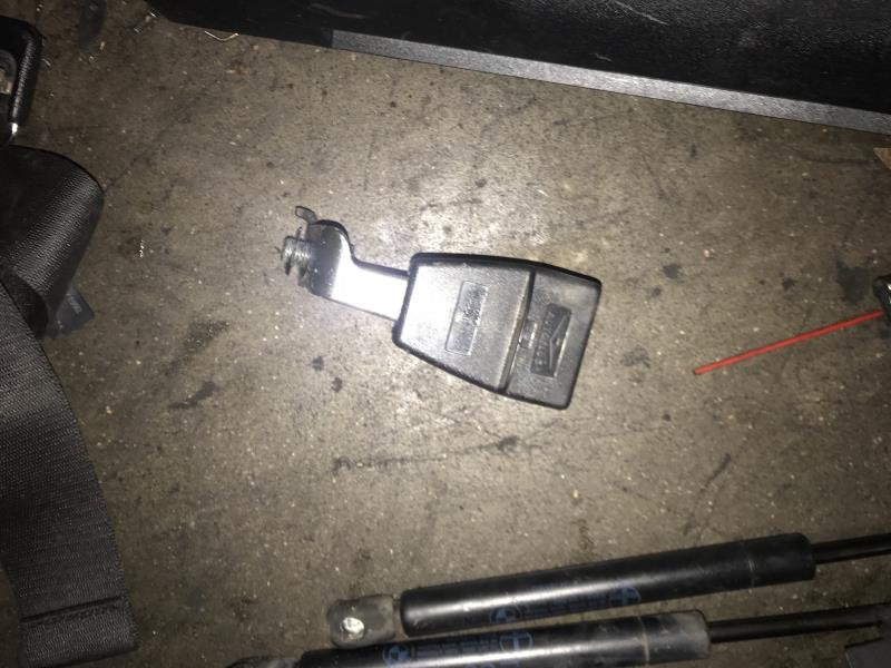 Aggancio cintura sicurezza posteriore destro BMW SERIE 3 E36 COUPE  - 1