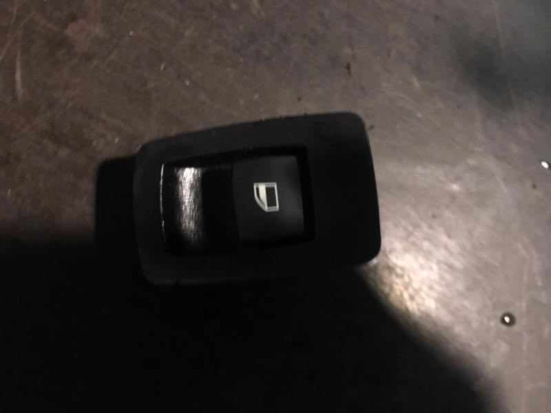 Interrupteur de leve vitre BMW SERIE 1 E87 PHASE 1  - 1