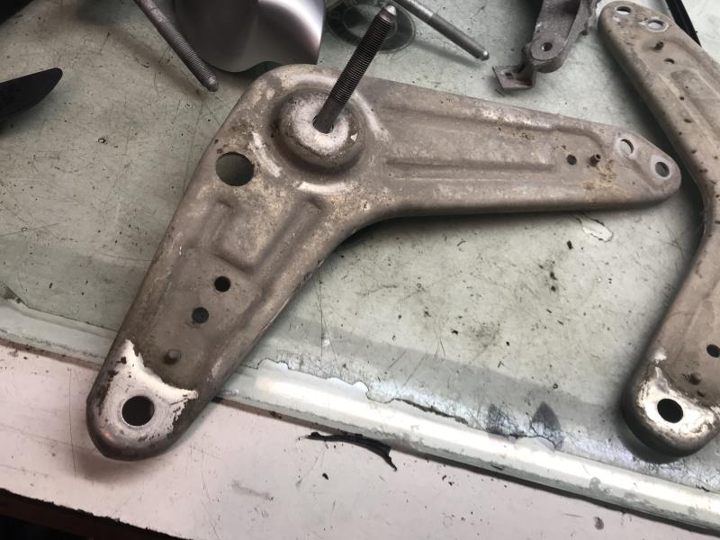 Culla motore posteriore BMW X6 E71/E72 PHASE 1  - 1