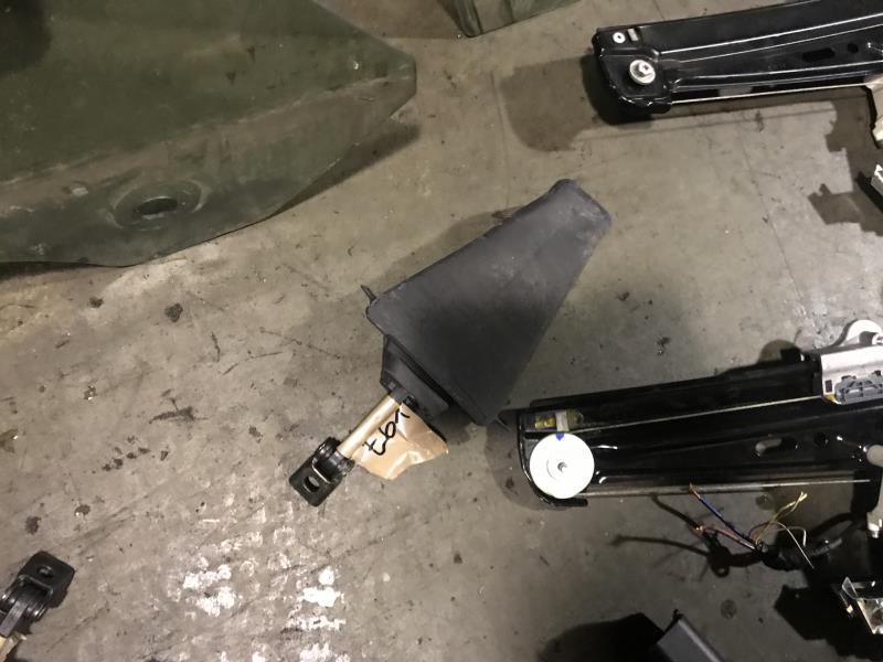 Arresto portiera posteriore destra BMW SERIE 3 (E46)  - 1