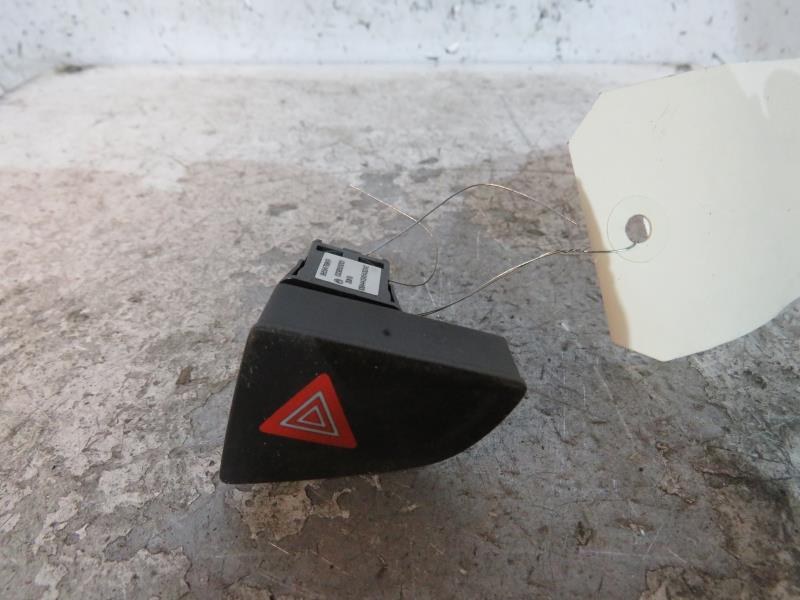 Bouton de warning CITROEN C5 2 Diesel - 1