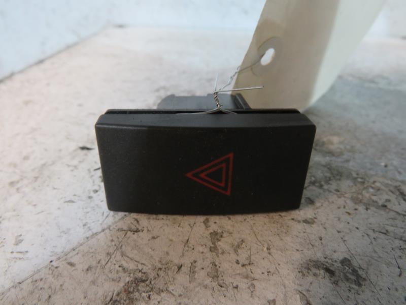 Bouton de warning FORD C-MAX 1 PHASE 1 Diesel - 1