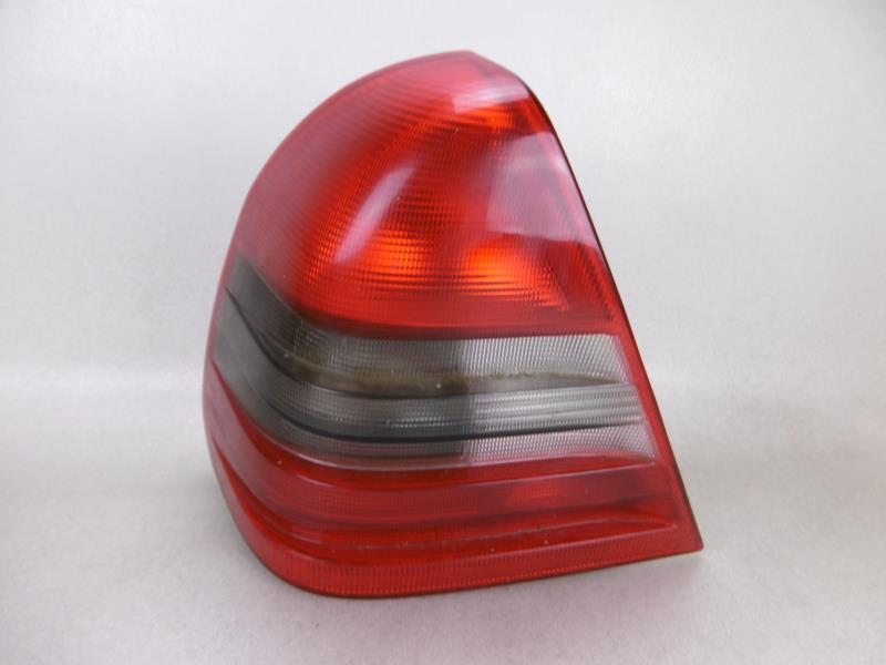 Fanale posteriore principale sinistro (luci) MERCEDES CLASSE C 202  - 1