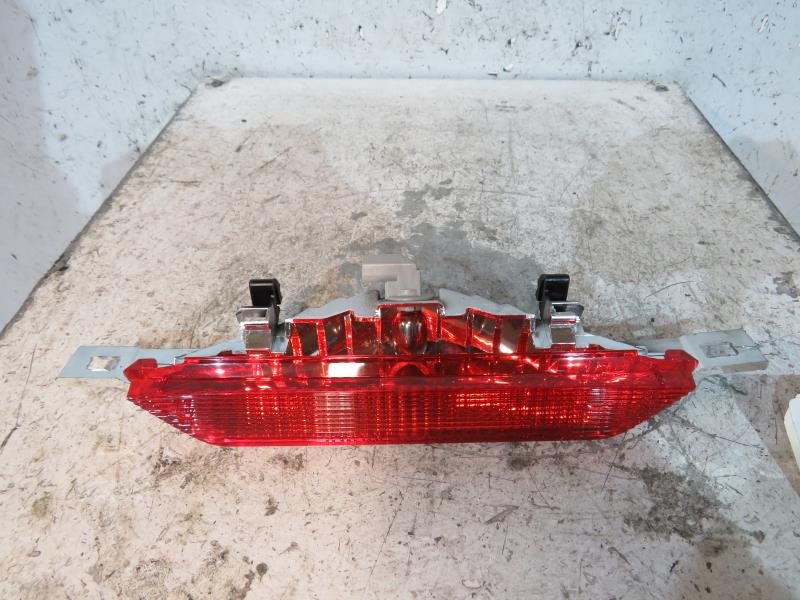 Luce stop centrale TOYOTA COROLLA 10 PHASE 2 Diésel - 1