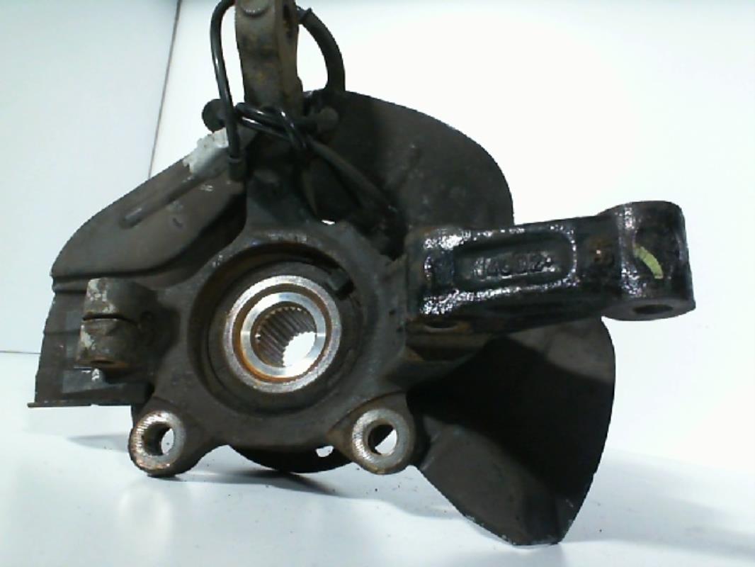 Fusee avant gauche PEUGEOT 807 Diesel - 1