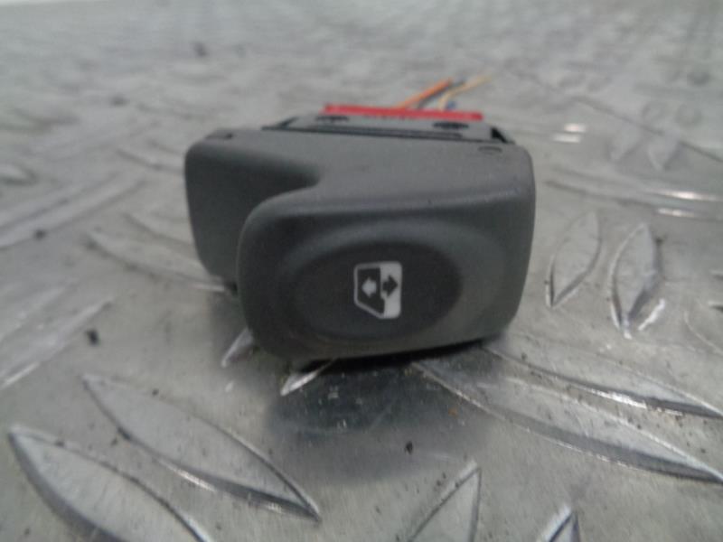 Interrupteur de leve vitre RENAULT SCENIC 1 PHASE 2 Essence - 1