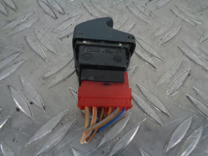 Interrupteur de leve vitre RENAULT SCENIC 1 PHASE 2 Essence - 1