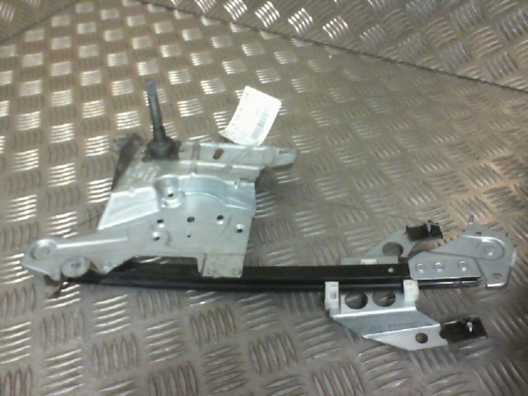 Alzacristalli manuale posteriore destro AUDI A4 1 PHASE 1 Diésel - 1