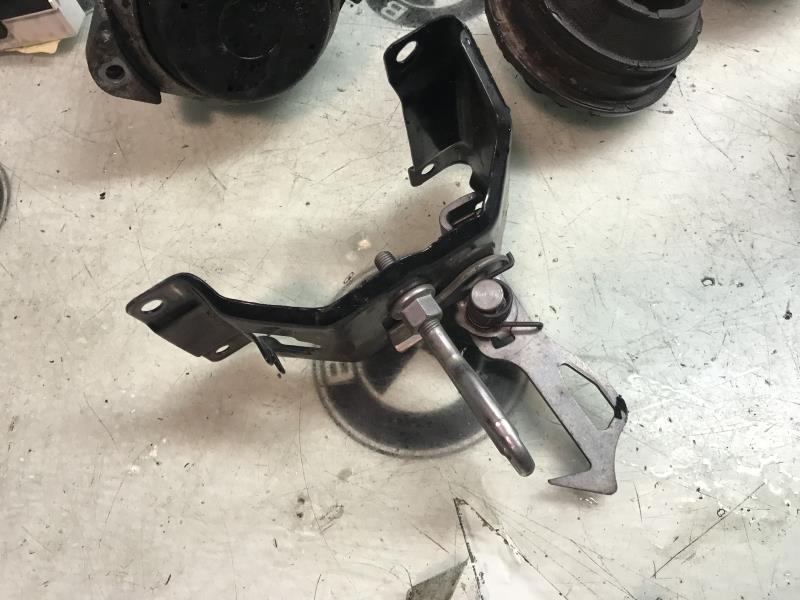 Poignee d'ouverture de capot BMW X6 E71/E72 PHASE 1  - 1