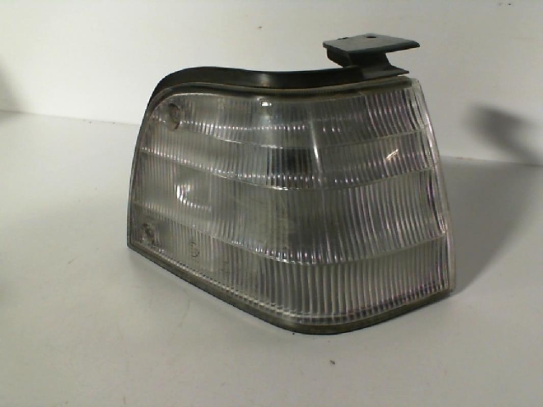 Optique avant secondaire droit (feux)(clignotant) MAZDA 323 3 PHASE 1  - 1