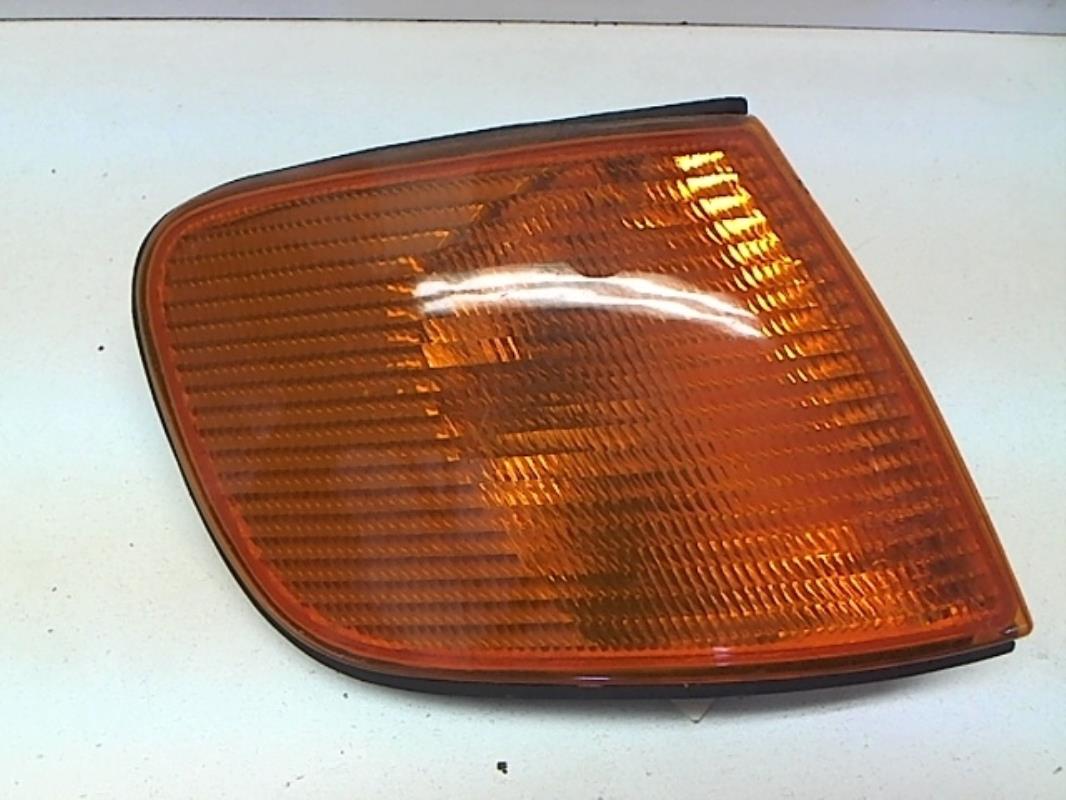 Gruppo ottico anteriore secondario destro (luci)(freccia) AUDI A6 1 AVANT BREAK Gasolina - 1