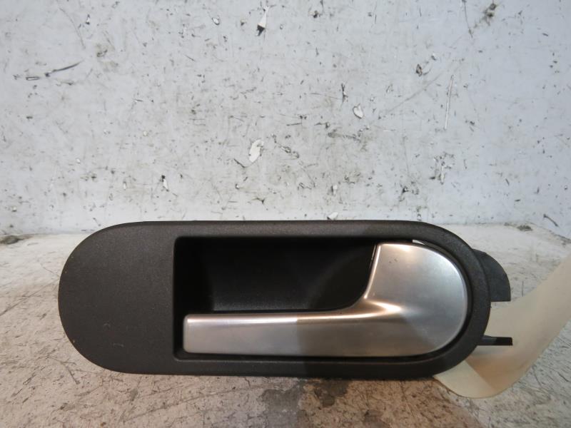 Maniglia interna posteriore destra VOLKSWAGEN GOLF PLUS PHASE 1 Diésel - 1