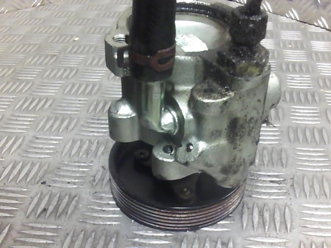 Pompe de direction RENAULT LAGUNA 1  - 1