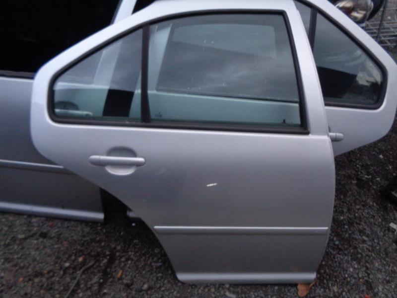 Porte arriere droit VOLKSWAGEN BORA Diesel - 1