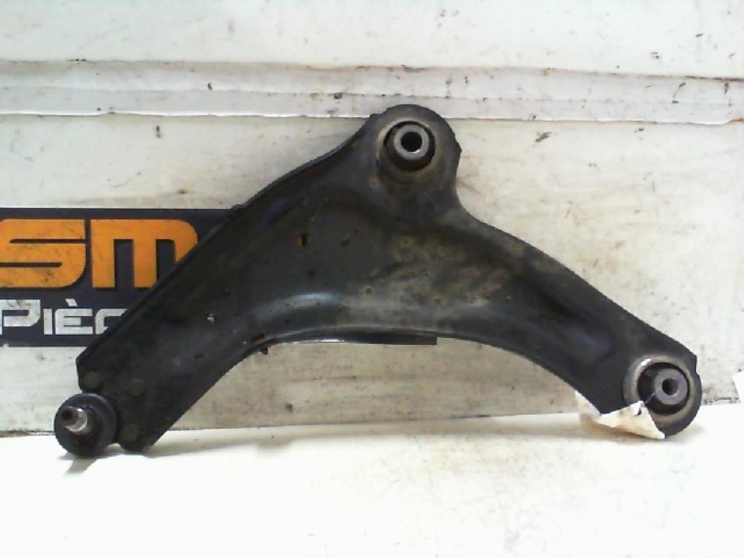 Triangolo anteriore sinistro RENAULT LAGUNA 2 PHASE 2 Gasolina - 1