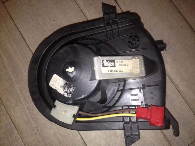 Ventilateur chauffage VOLKSWAGEN VENTO  - 1