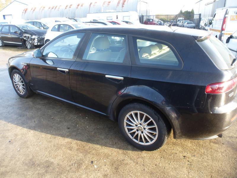 Image Feu arriere principal droit (feux) - ALFA ROMEO 159