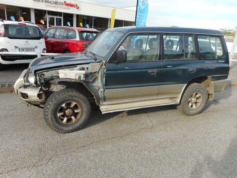 Image Poignee interieur arriere droit - MITSUBISHI PAJERO 2