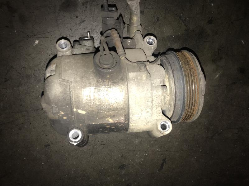 Compresseur clim BMW SERIE 5 E34  - 1