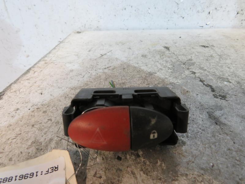 Bouton de warning RENAULT TWINGO 2 PHASE 1 Essence - 1
