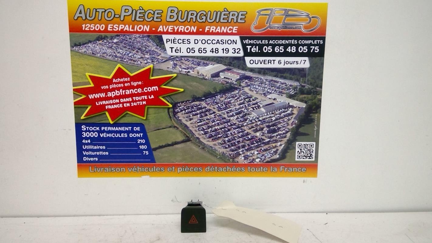 Bouton de warning RENAULT KADJAR PHASE 1 Diesel - 1