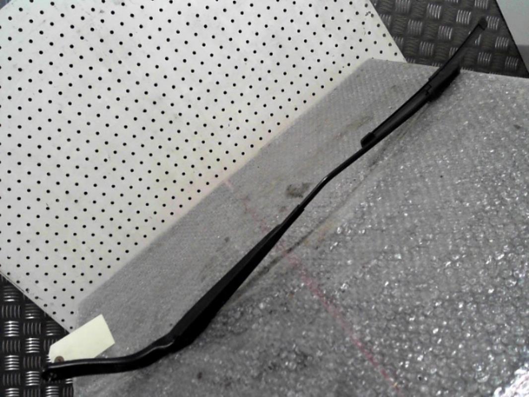 Braccio tergicristallo anteriore destro RENAULT TWINGO 3 PHASE 1 Gasolina - 1