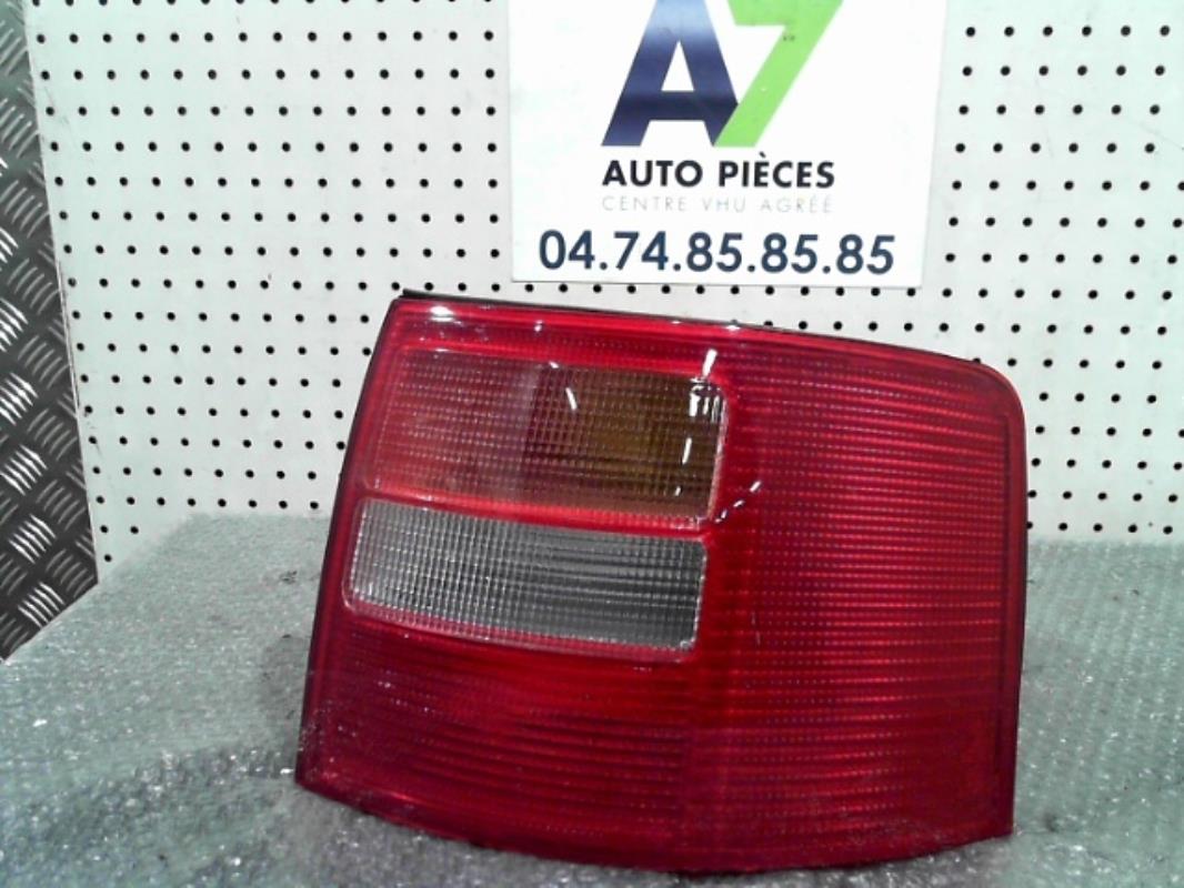 Fanale posteriore principale destro (luci) AUDI A6 2 AVANT PHASE 1 BREAK Diésel - 1