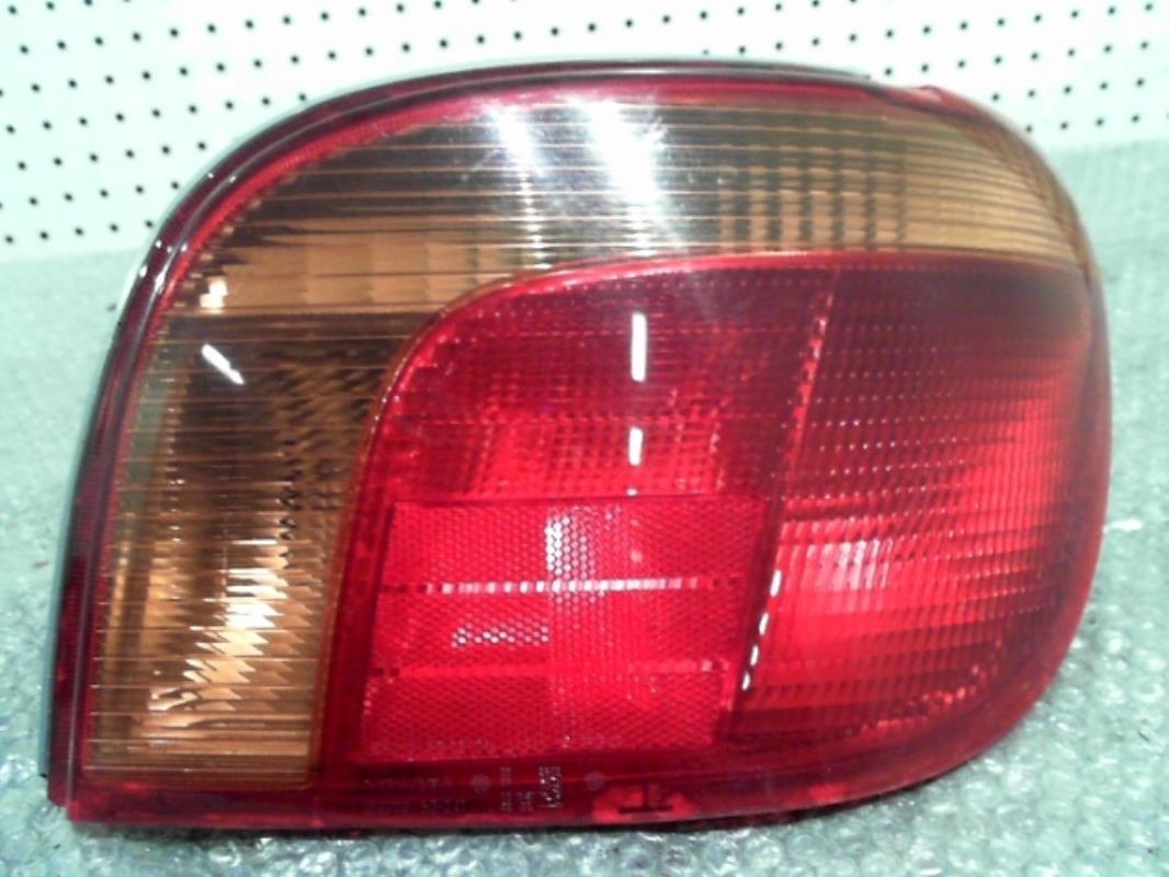 Fanale posteriore principale destro (luci) TOYOTA YARIS 1 PHASE 1 Gasolina - 1
