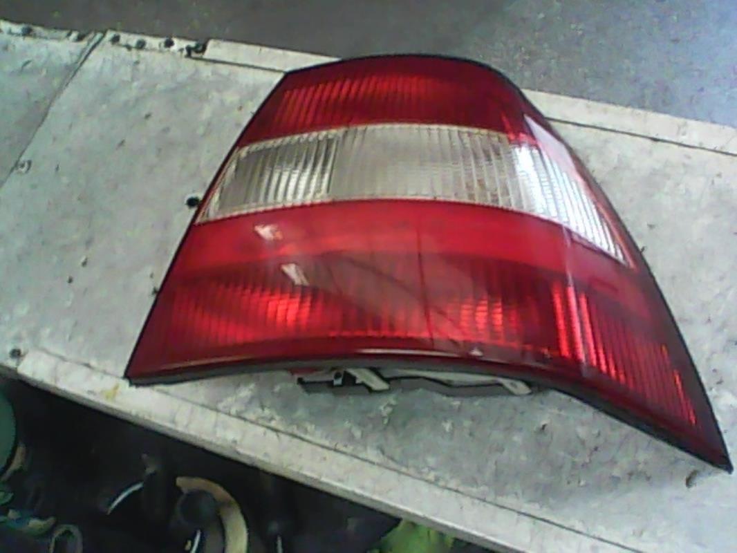 Fanale posteriore principale destro (luci) OPEL VECTRA B PHASE 1 Diésel - 1