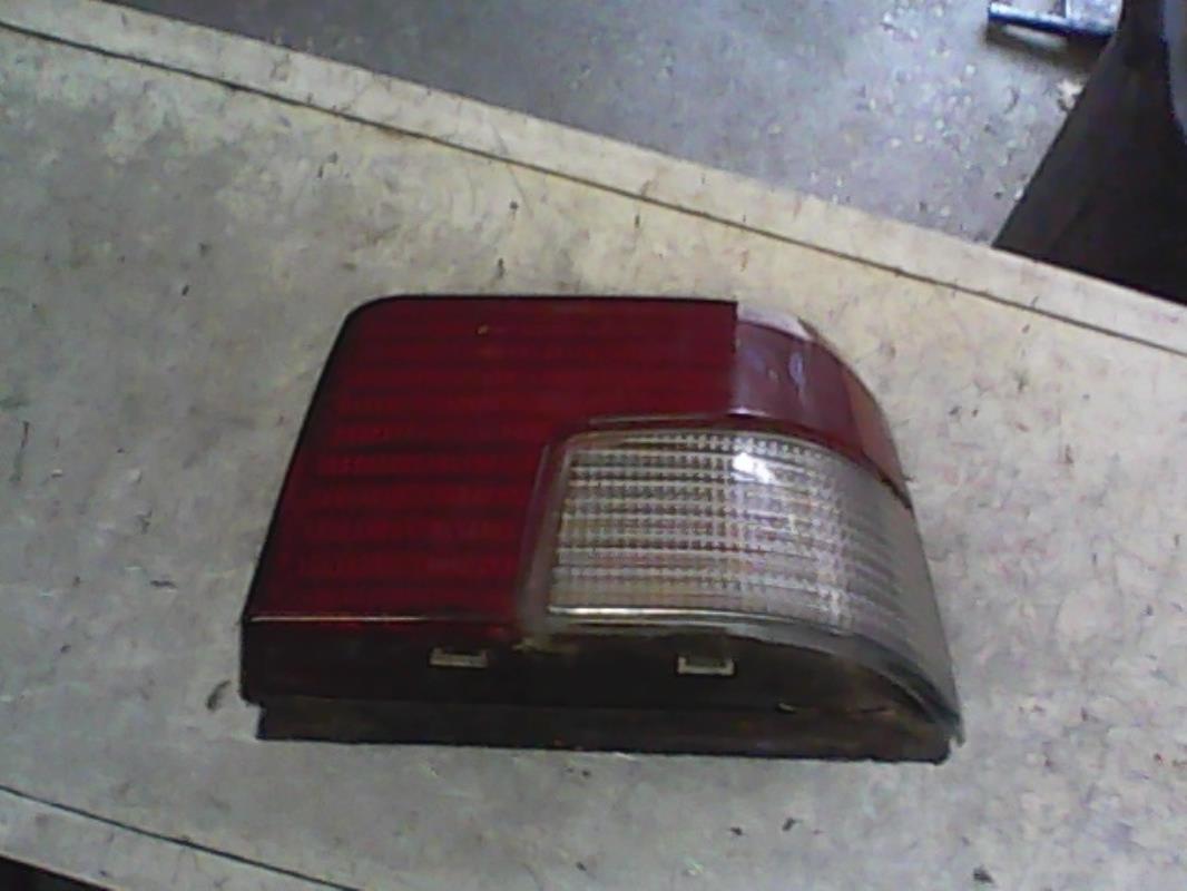 Fanale posteriore principale destro (luci) PEUGEOT 205 PHASE 2 Diésel - 1