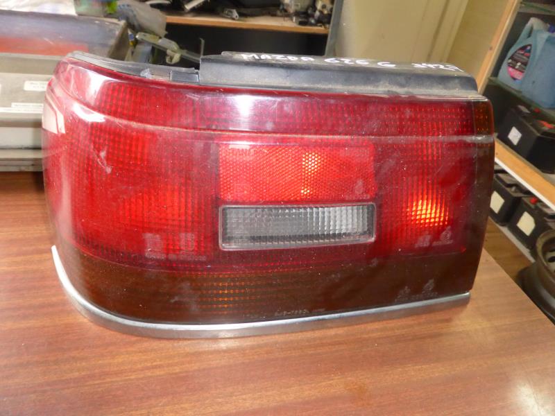 Feu arriere principal gauche (feux) MAZDA 626 2 PHASE 3 Essence - 1