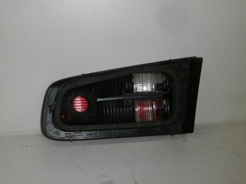 Feu arriere secondaire gauche (feux) RENAULT LAGUNA 1 PHASE 1 BREAK Essence - 1