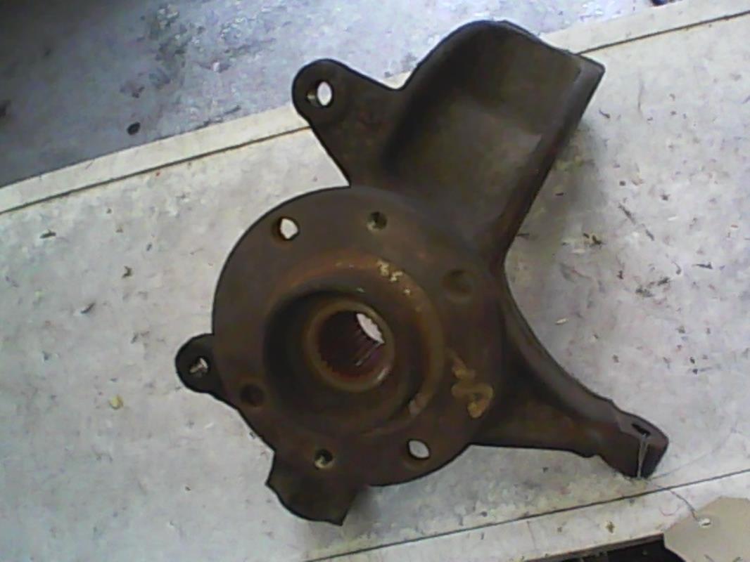 Fusee avant droit RENAULT MEGANE 2 PHASE 1 Diesel - 1