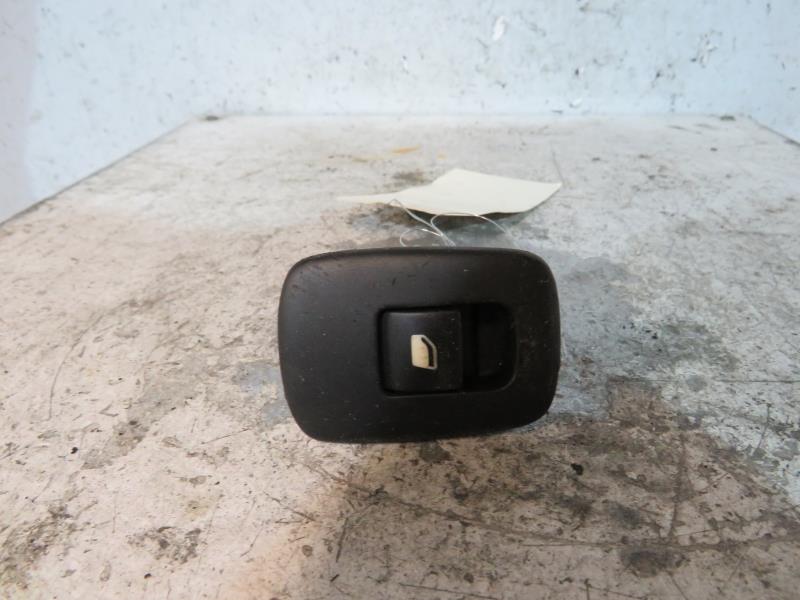 Interruttore lavacristalli posteriore destro PEUGEOT 207 PHASE 1 Diésel - 1