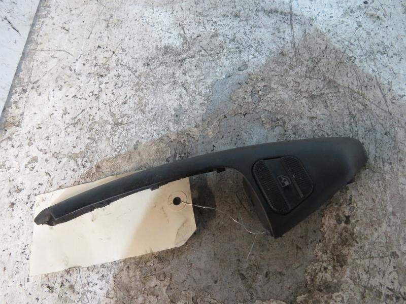 Interruttore lavacristalli anteriore destro VOLKSWAGEN GOLF 3 Diésel - 1