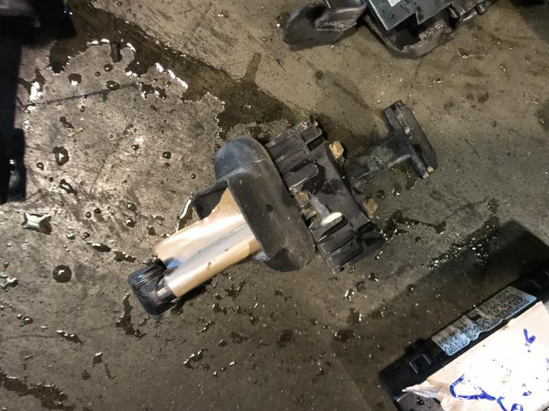 Arresto portiera posteriore destra BMW SERIE 3 (E90) PHASE 1  - 1