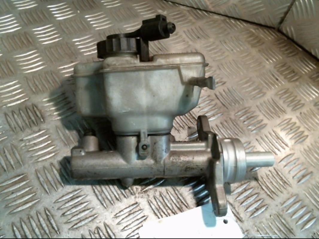 Maitre cylindre (freinage) AUDI A3 2 PHASE 1 Diesel - 1