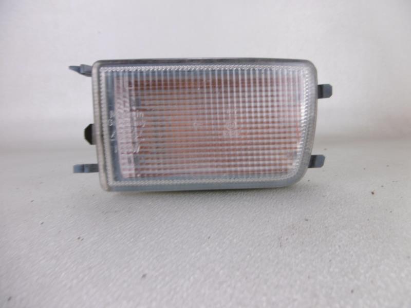 Gruppo ottico anteriore secondario destro (luci)(freccia) VOLKSWAGEN GOLF 3  - 1