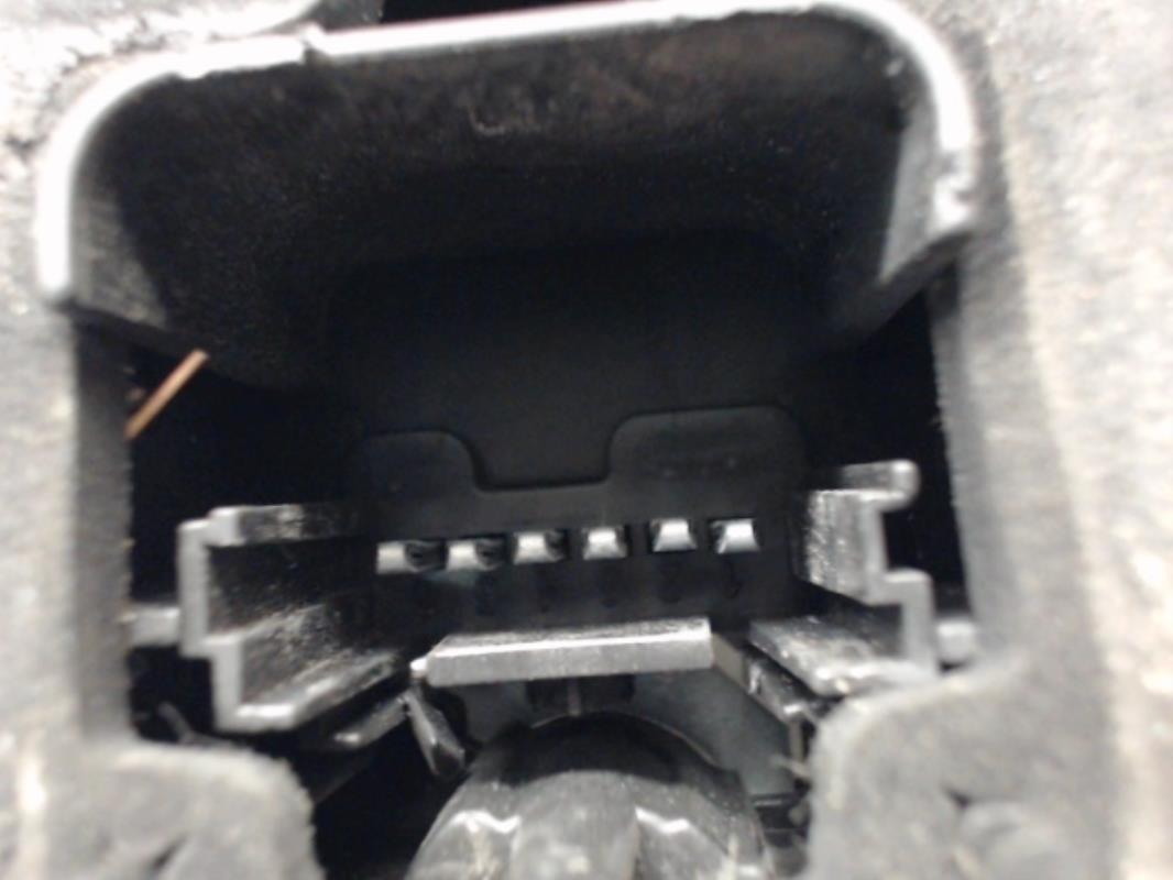 Base portalampade fanale posteriore sinistro RENAULT SCENIC 2 PHASE 1 Diésel - 1