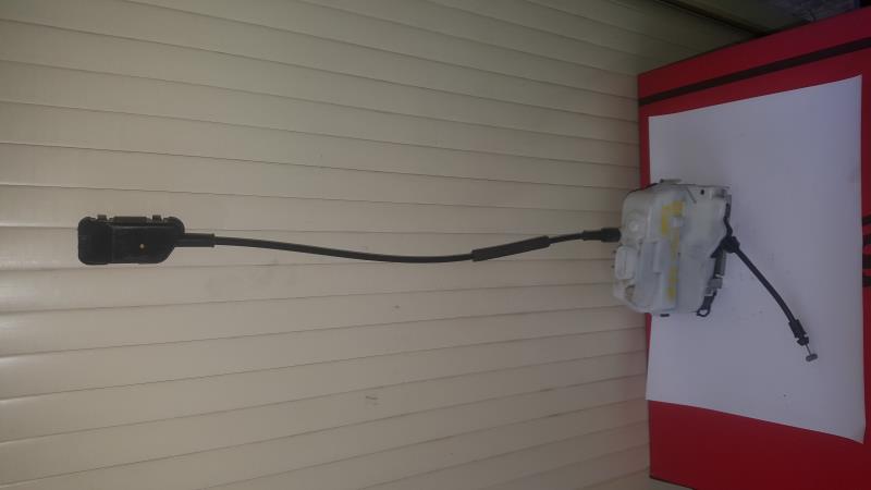 Serrure arriere droit RENAULT LAGUNA 2 PHASE 1 Diesel - 1