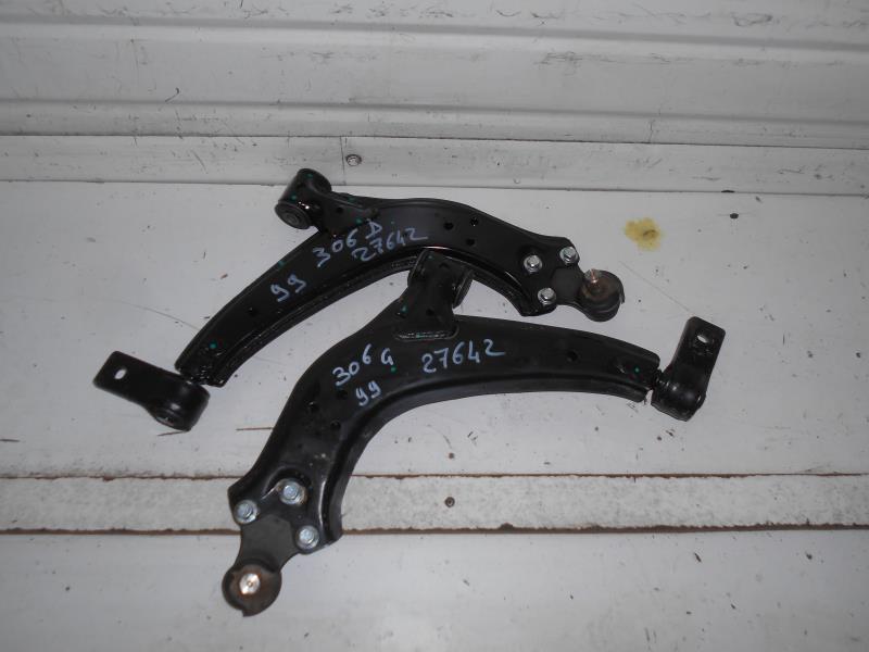 Triangle avant droit PEUGEOT 306 BREAK Diesel - 1