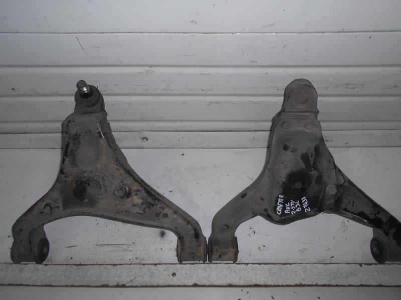 Triangle avant gauche VOLKSWAGEN CRAFTER 1 Diesel - 1